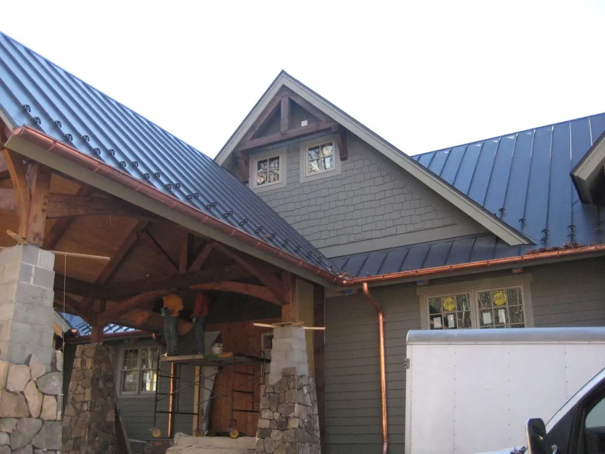 Craftsman Roofing team delivering quality roofing work in Scuffleburg